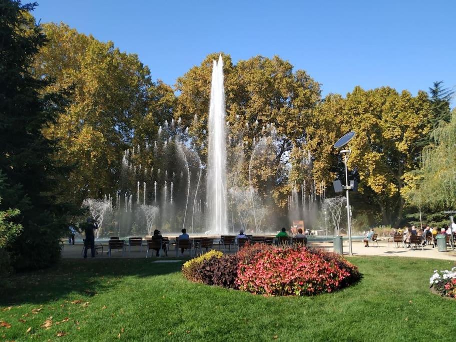 New, 195 Sqm, Full Center Of Apartament Budapesta