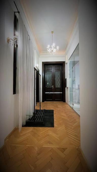 Apartament New, 195 Sqm, Full Center Of