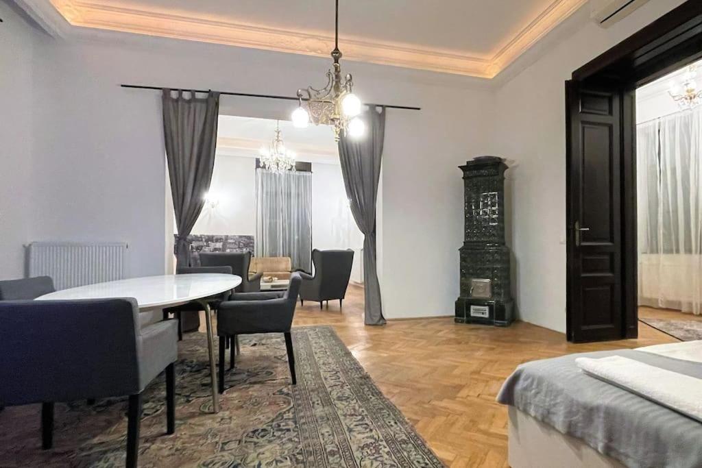 Apartament New, 195 Sqm, Full Center Of *
