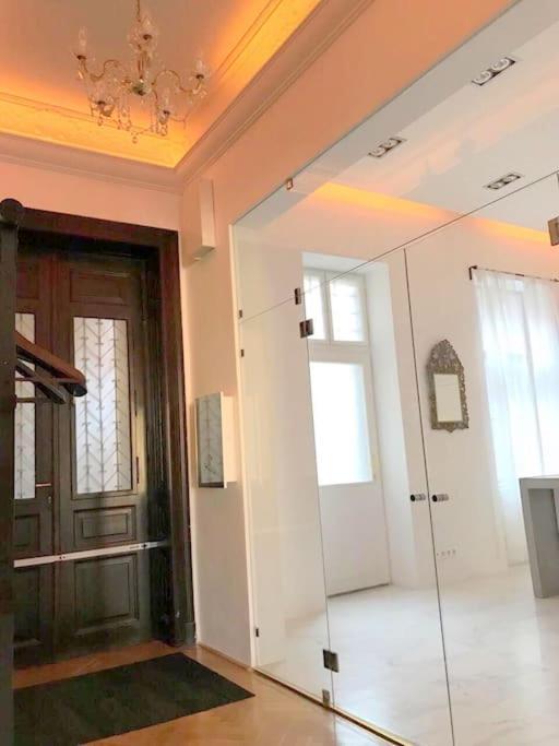 Apartament New, 195 Sqm, Full Center Of