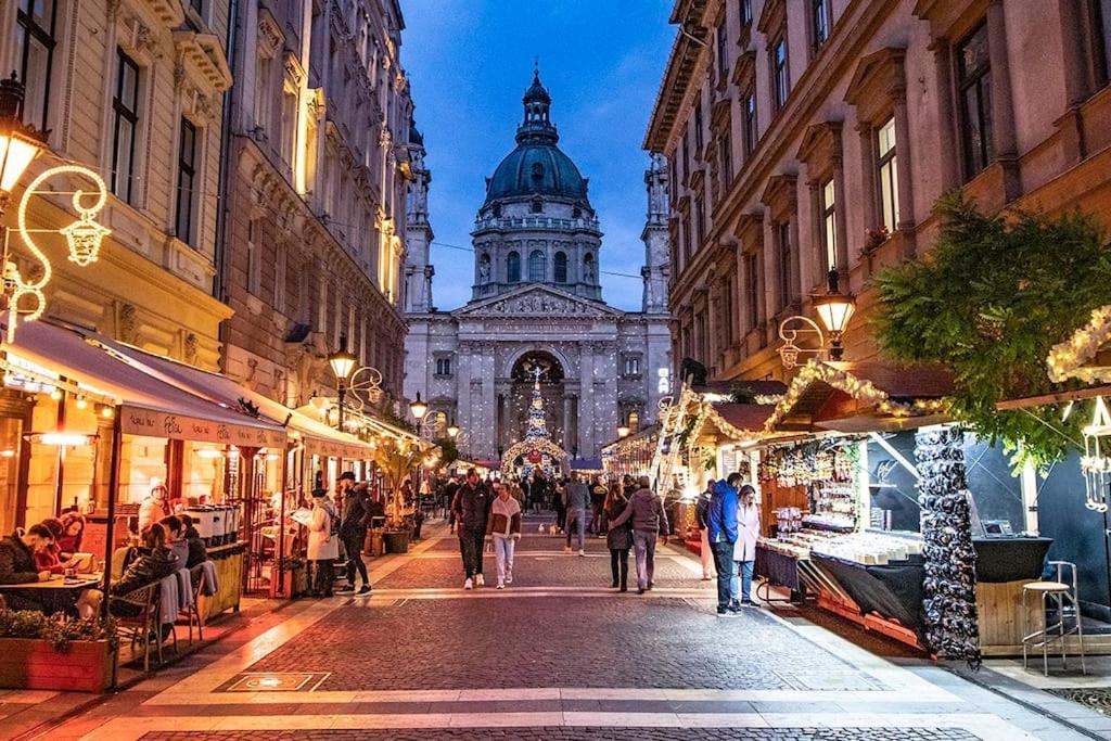 Apartament New, 195 Sqm, Full Center Of Budapesta