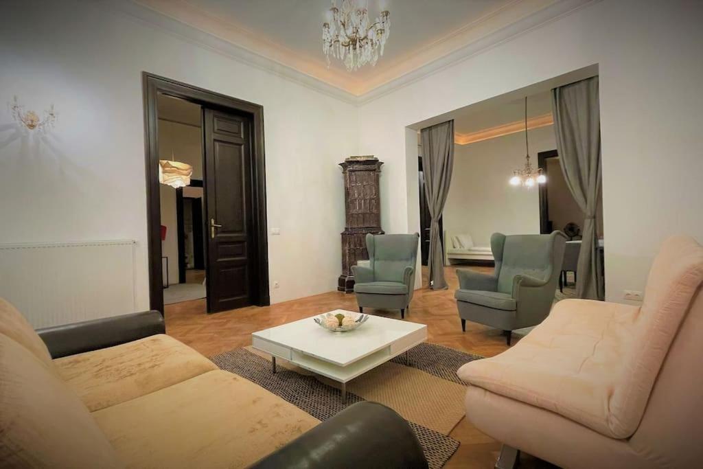 New, 195 Sqm, Full Center Of * Budapesta