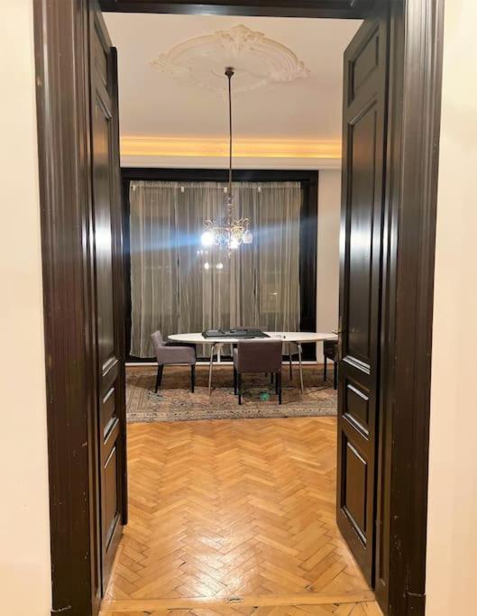 Apartament New, 195 Sqm, Full Center Of Budapesta