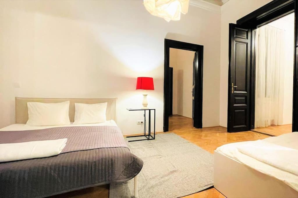 Apartament New, 195 Sqm, Full Center Of *